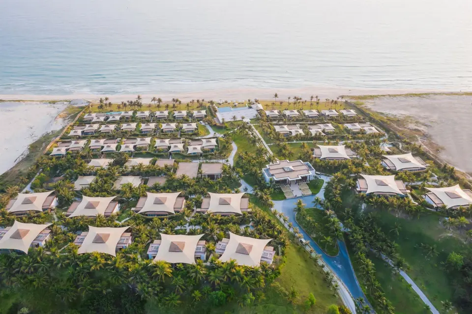 FUSION RESORT CAM RANH — фото 1, Coral Travel