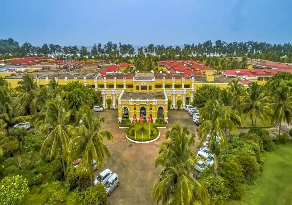 THE LALIT GOLF & SPA RESORT GOA — фото 2, Coral Travel