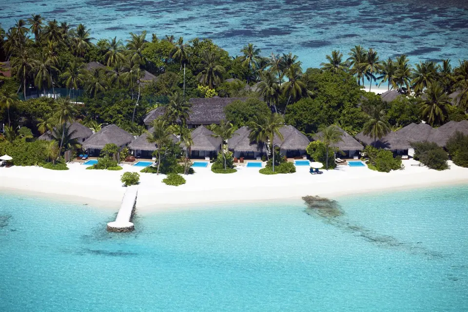 VELASSARU MALDIVES — фото 3, Coral Travel