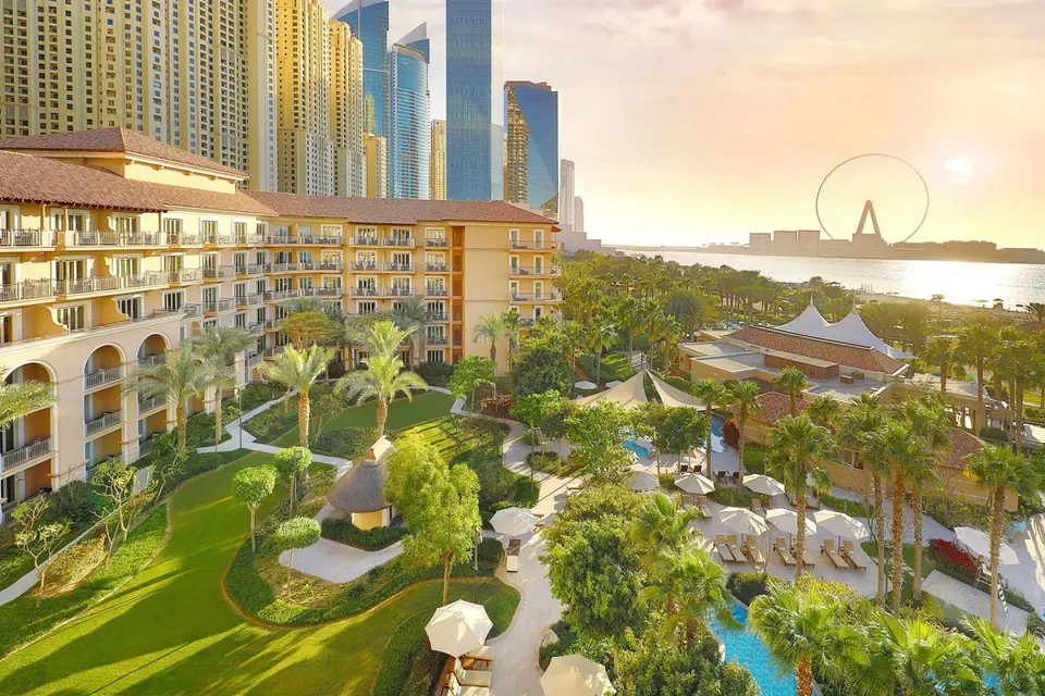 THE RITZ CARLTON DUBAI — фото 3, Coral Travel