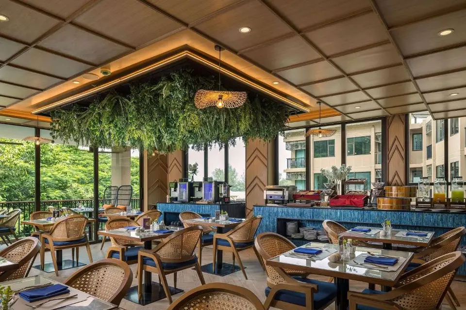 THE PROUD KARON BEACH PHUKET TRADEMARK COLLECTION BY WYNDHAM — фото 10, Coral Travel