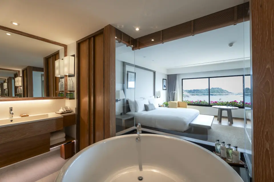 THE NAI HARN (EX. PURAVARNA THE ROYAL PHUKET YACHT CLUB) — фото 10, Coral Travel