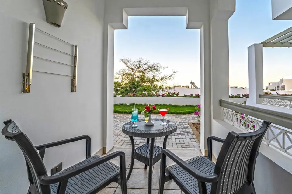 INVIDIA CORAL BEACH TIRAN (EX. CORAL BEACH RESORT TIRAN) — фото 4, Coral Travel