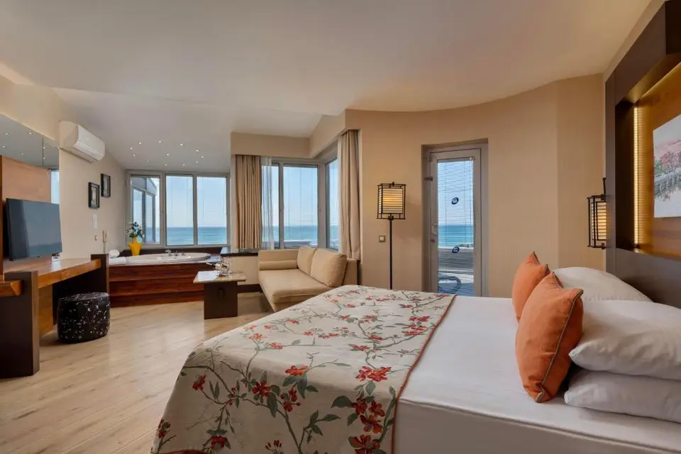 LIMAK LARA DE LUXE HOTEL & RESORT — фото 3, Coral Travel