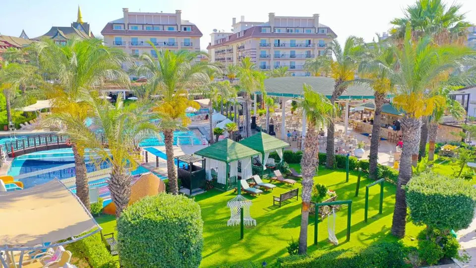 CRYSTAL FAMILY COMFORT COLLECTION (EX. CRYSTAL FAMILY RESORT & SPA) — фото 9, Coral Travel