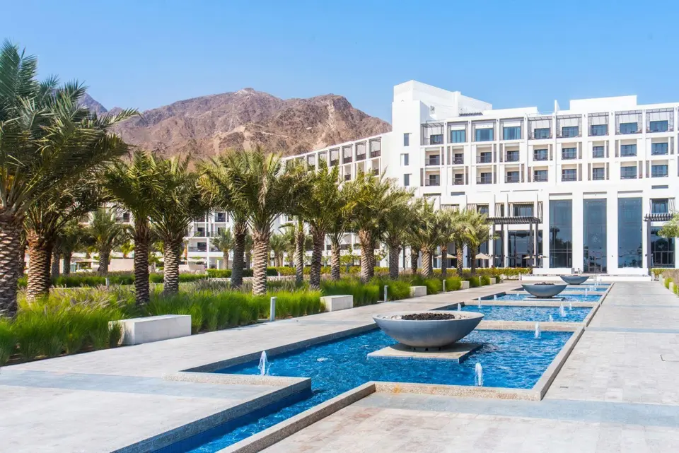 INTERCONTINENTAL FUJAIRAH RESORT — фото 2, Coral Travel