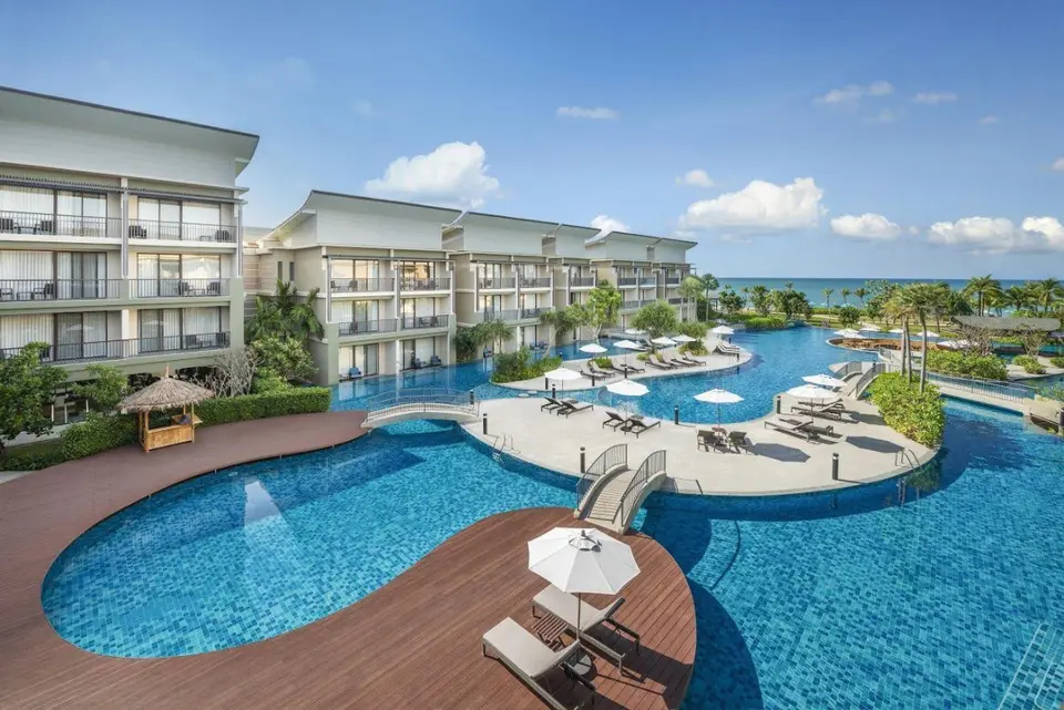 LE MERIDIEN KHAO LAK RESORT & SPA (EX. BANGSAK MERLIN RESORT) — фото 4, Coral Travel