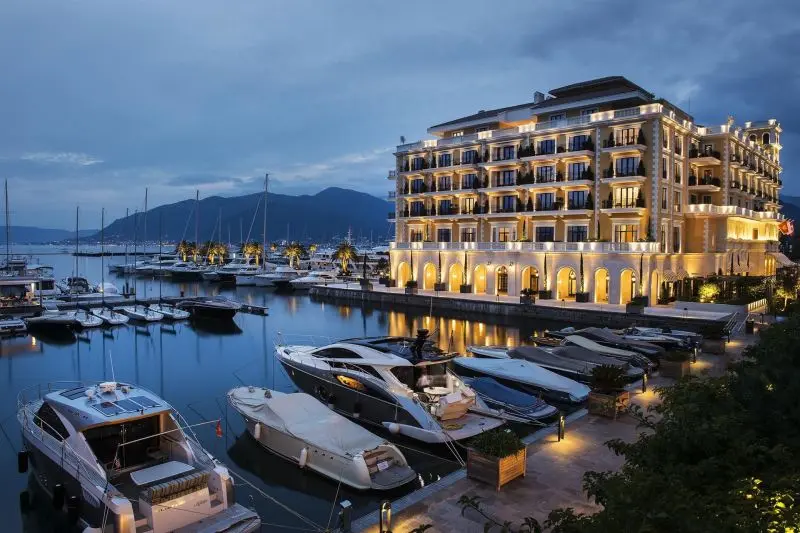REGENT PORTO MONTENEGRO — фото 1, Coral Travel
