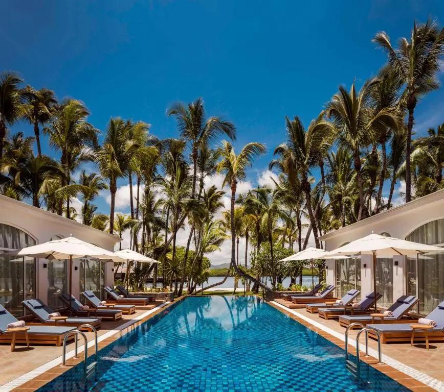 ONE & ONLY LE SAINT GERAN — коллекция Coral Travel