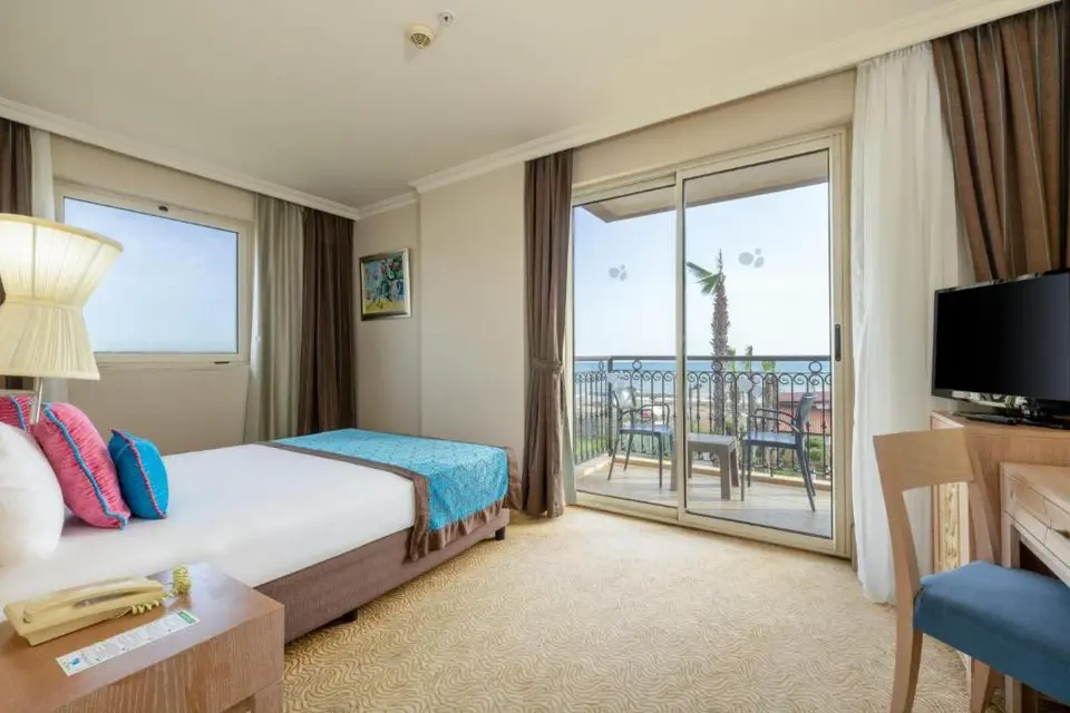 CRYSTAL FAMILY COMFORT COLLECTION (EX. CRYSTAL FAMILY RESORT & SPA) — фото 4, Coral Travel