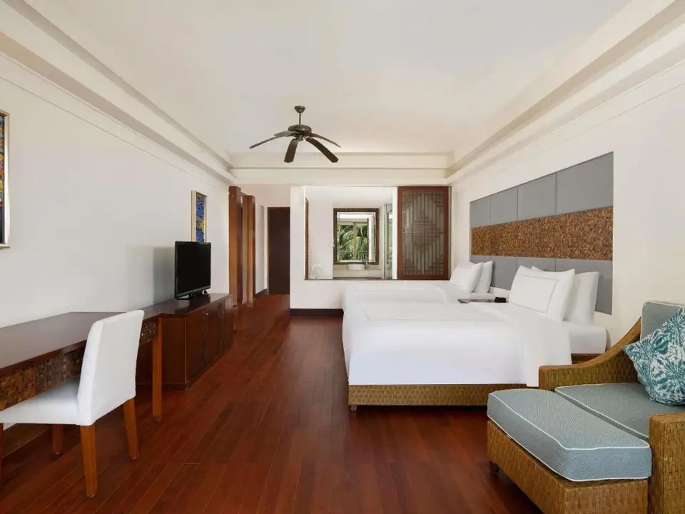 SWISSOTEL & GRAND MERCURE SANYA YALONG BAY — фото 11, Coral Travel