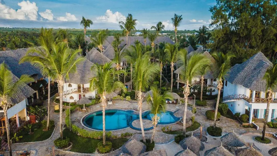 AHG WARIDI BEACH RESORT & SPA — фото 12, Coral Travel