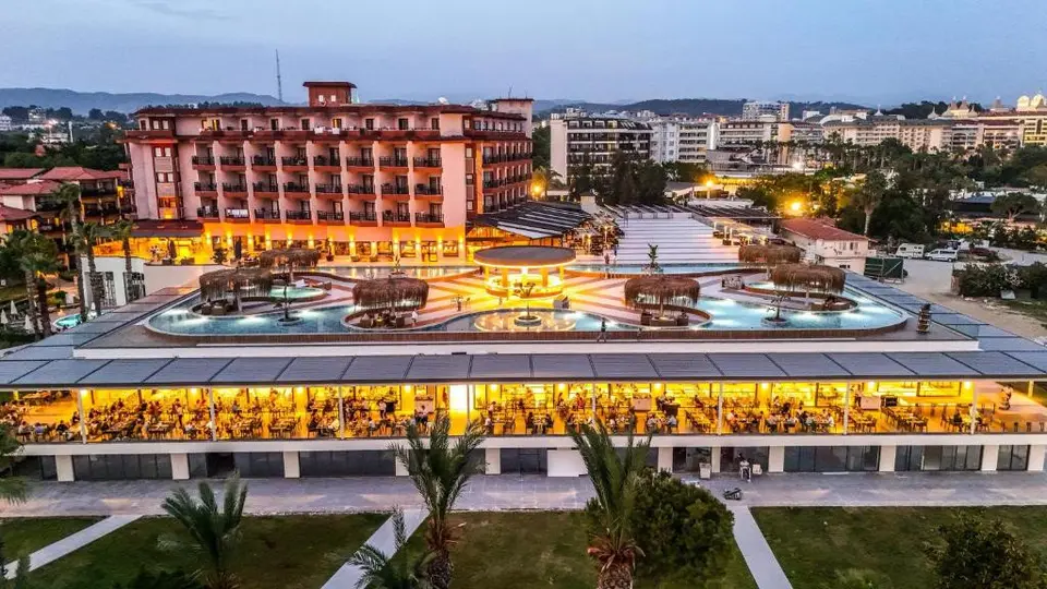 JUSTINIANO CLUB PARK CONTI — коллекция Coral Travel