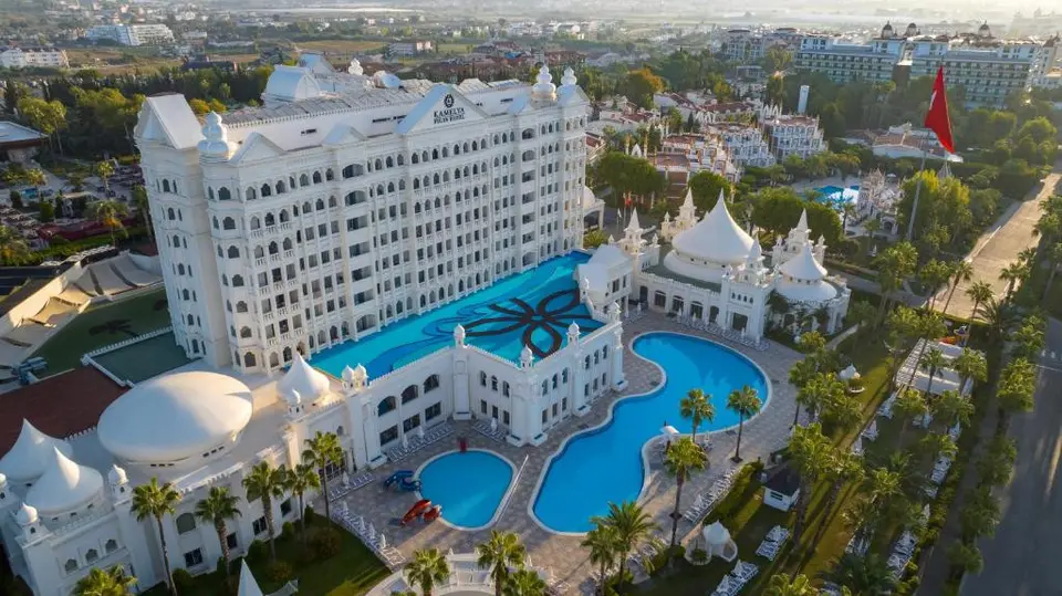 KAMELYA FULYA — коллекция Coral Travel