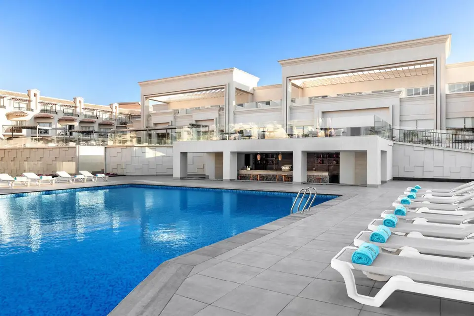 THE V LUXURY RESORT — фото 6, Coral Travel