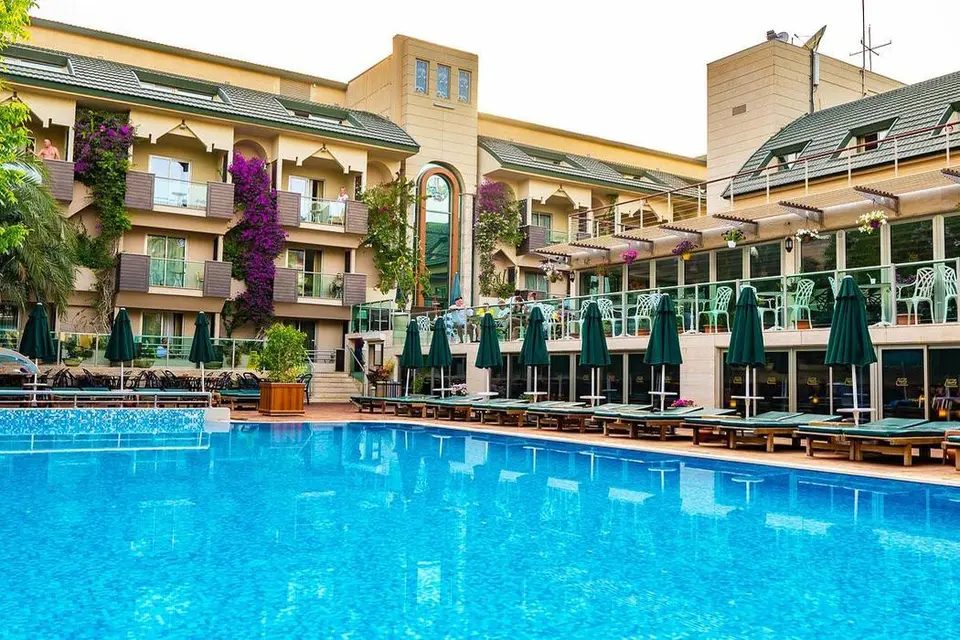 AMBASSADOR PLAZA HOTEL — фото 4, Coral Travel