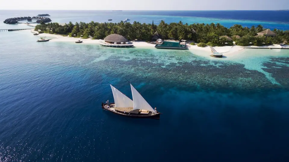 HUVAFEN FUSHI MALDIVES — фото 2, Coral Travel