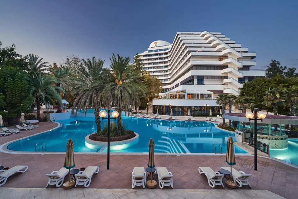 RIXOS DOWNTOWN ANTALYA THE LAND OF LEGENDS FREE ACCESS — фото 1, Coral Travel
