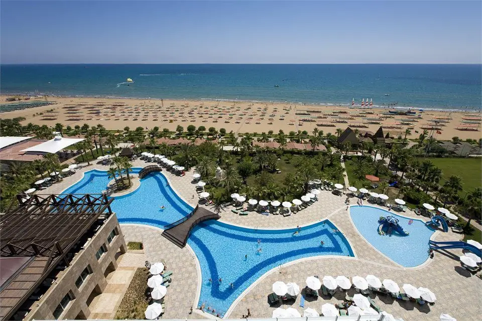 KAMELYA SELIN — коллекция Coral Travel