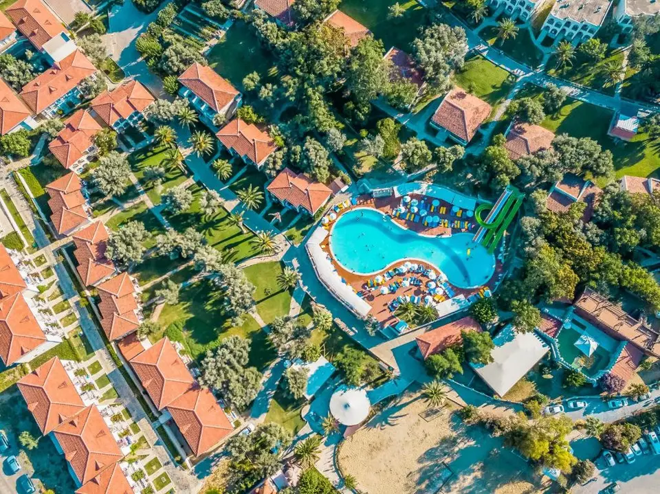 CLUB RESORT ATLANTIS — фото 2, Coral Travel