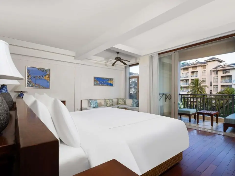 SWISSOTEL & GRAND MERCURE SANYA YALONG BAY — фото 8, Coral Travel