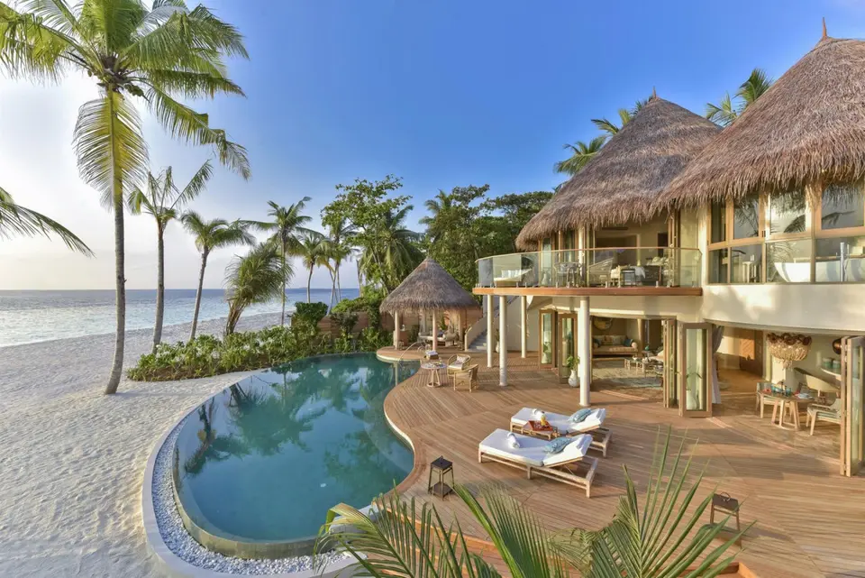 THE NAUTILUS MALDIVES — фото 2, Coral Travel