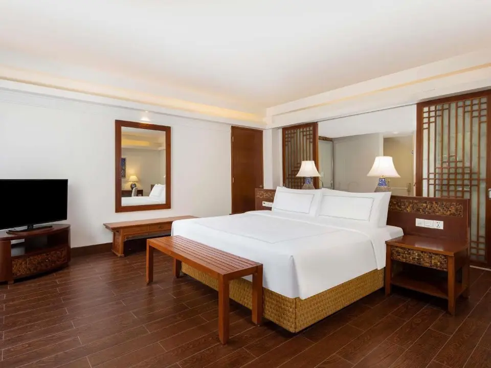 SWISSOTEL & GRAND MERCURE SANYA YALONG BAY — фото 12, Coral Travel
